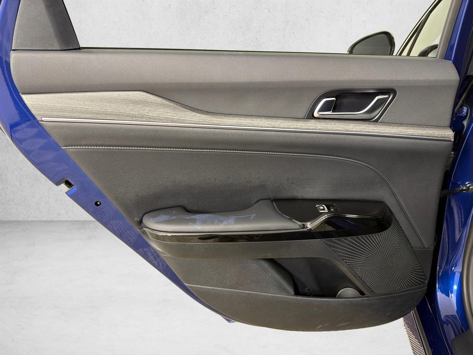 Used 2025 Yacht Blue Kia EX image 23