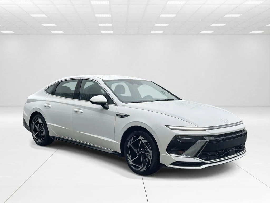 New 2026 White Hyundai SEL Sport image 1