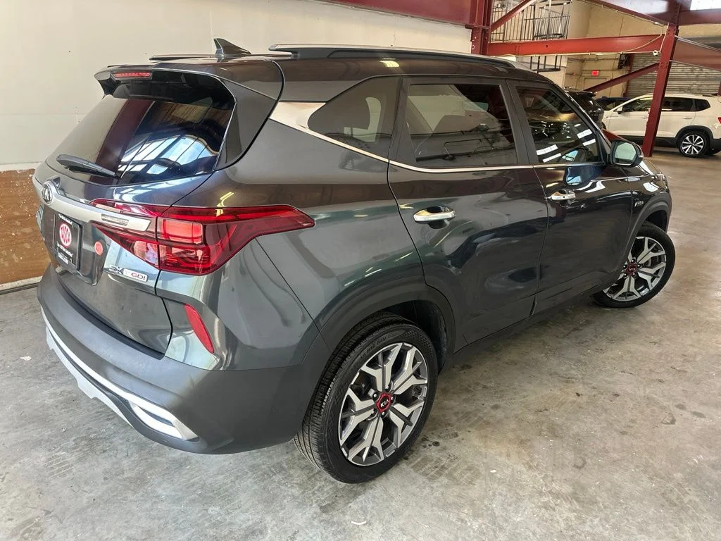 Used 2021 Gray Kia SX image 5