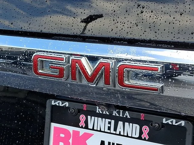 Used 2023 ONYX BLACK GMC SLT image 32