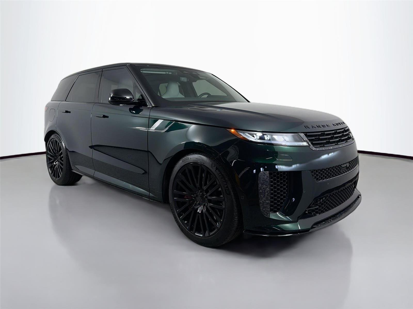 New 2026 British Racing Green LAND ROVER SV V8 635PS image 3