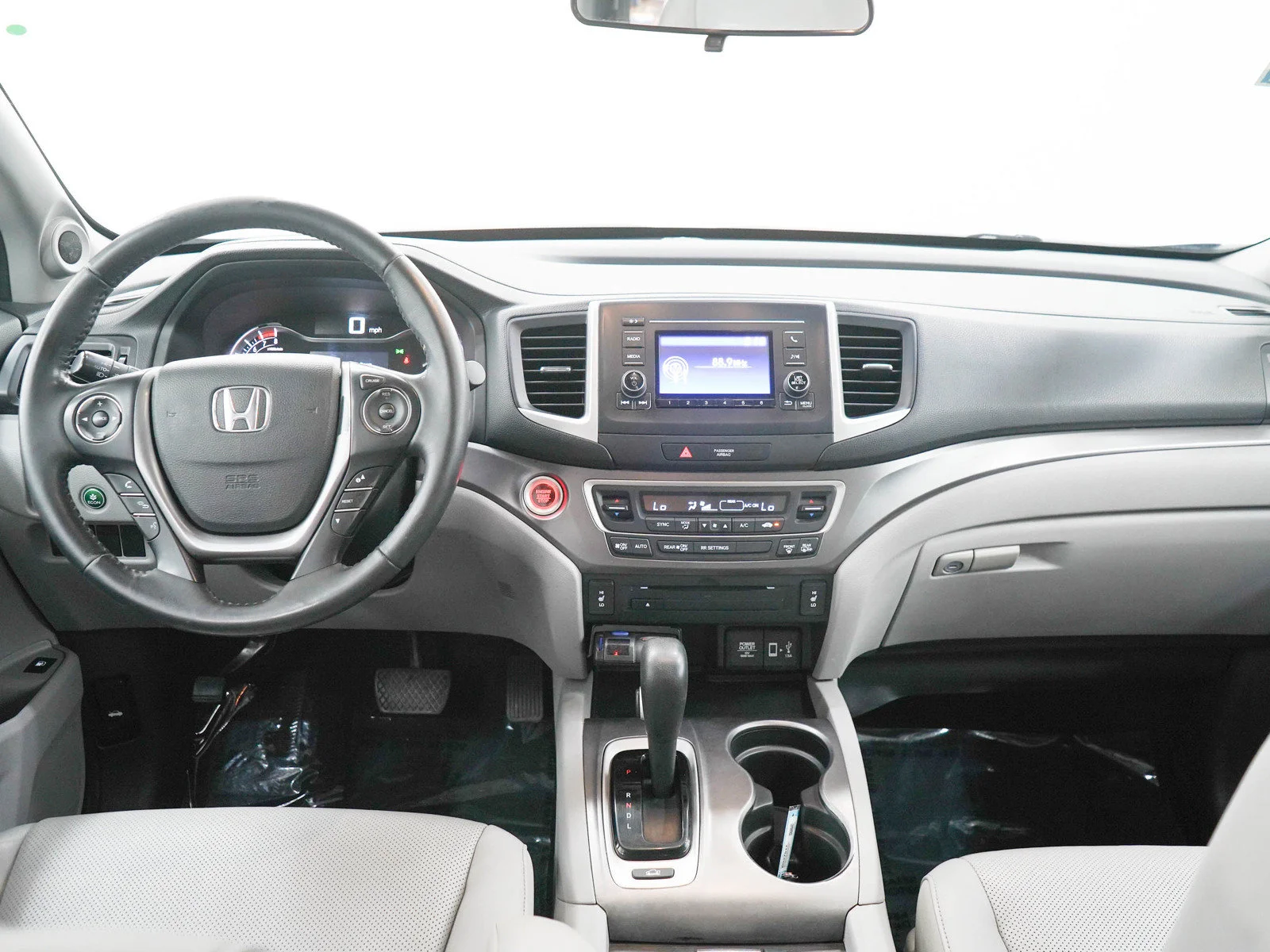 Used 2019  Honda 4D RTL 4WD image 16
