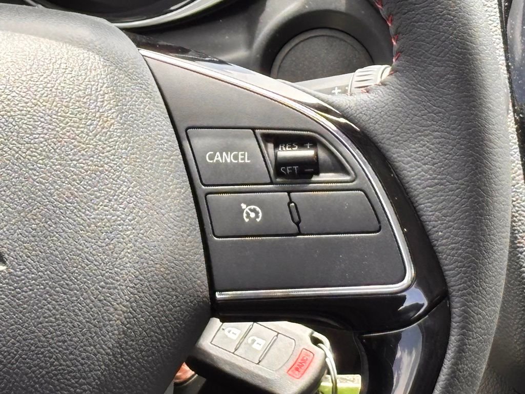 Used 2026 Silver Mitsubishi  image 14