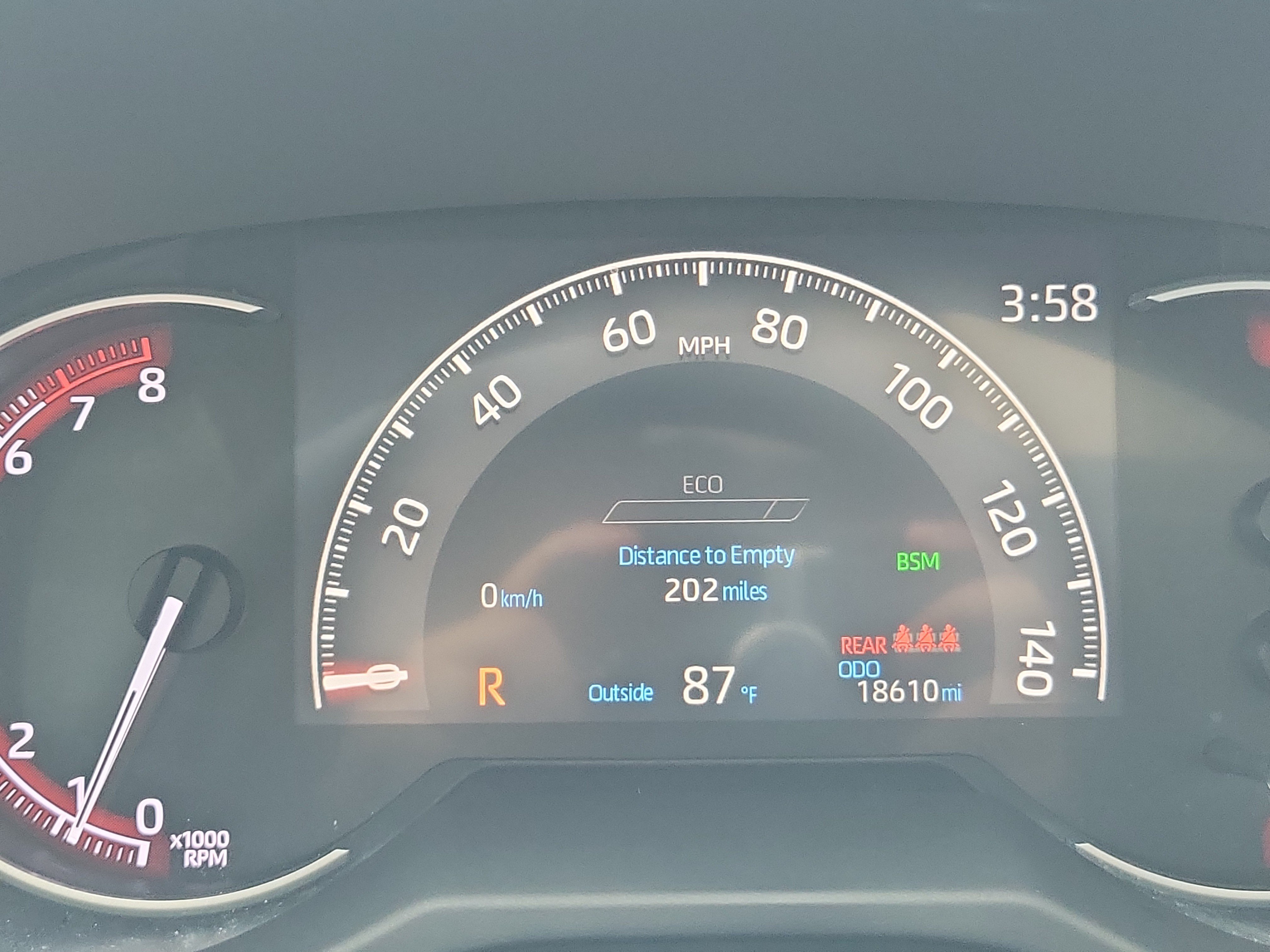 Certified Used 2024 Pearl Toyota XLE Premium image 33