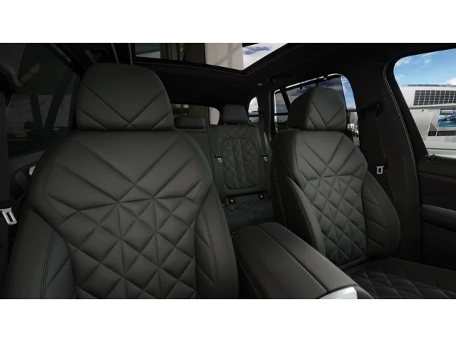 New 2026 Manhattan Green Metallic BMW  image 11