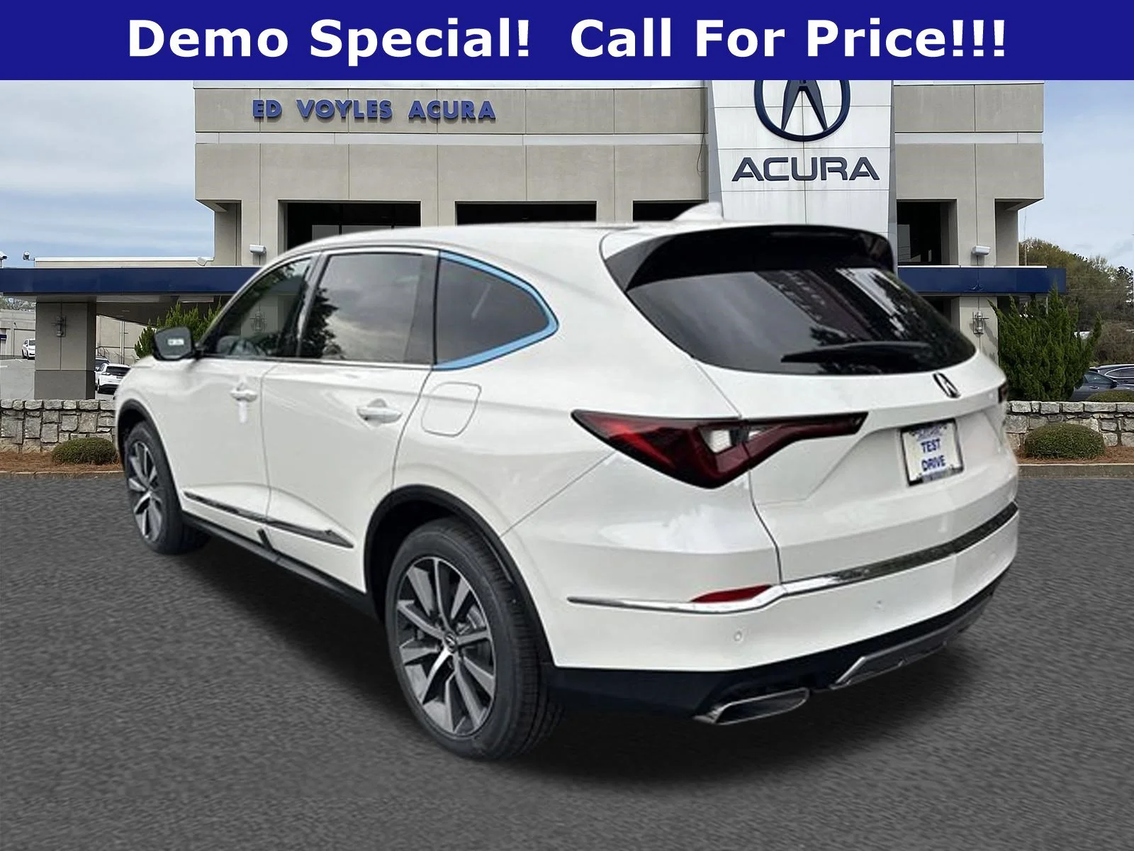 Used 2026 Platinum White Pearl Acura with Technology Package image 7