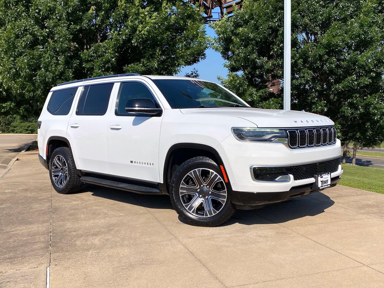 2023 Jeep Wagoneer Series I 4WD's photo