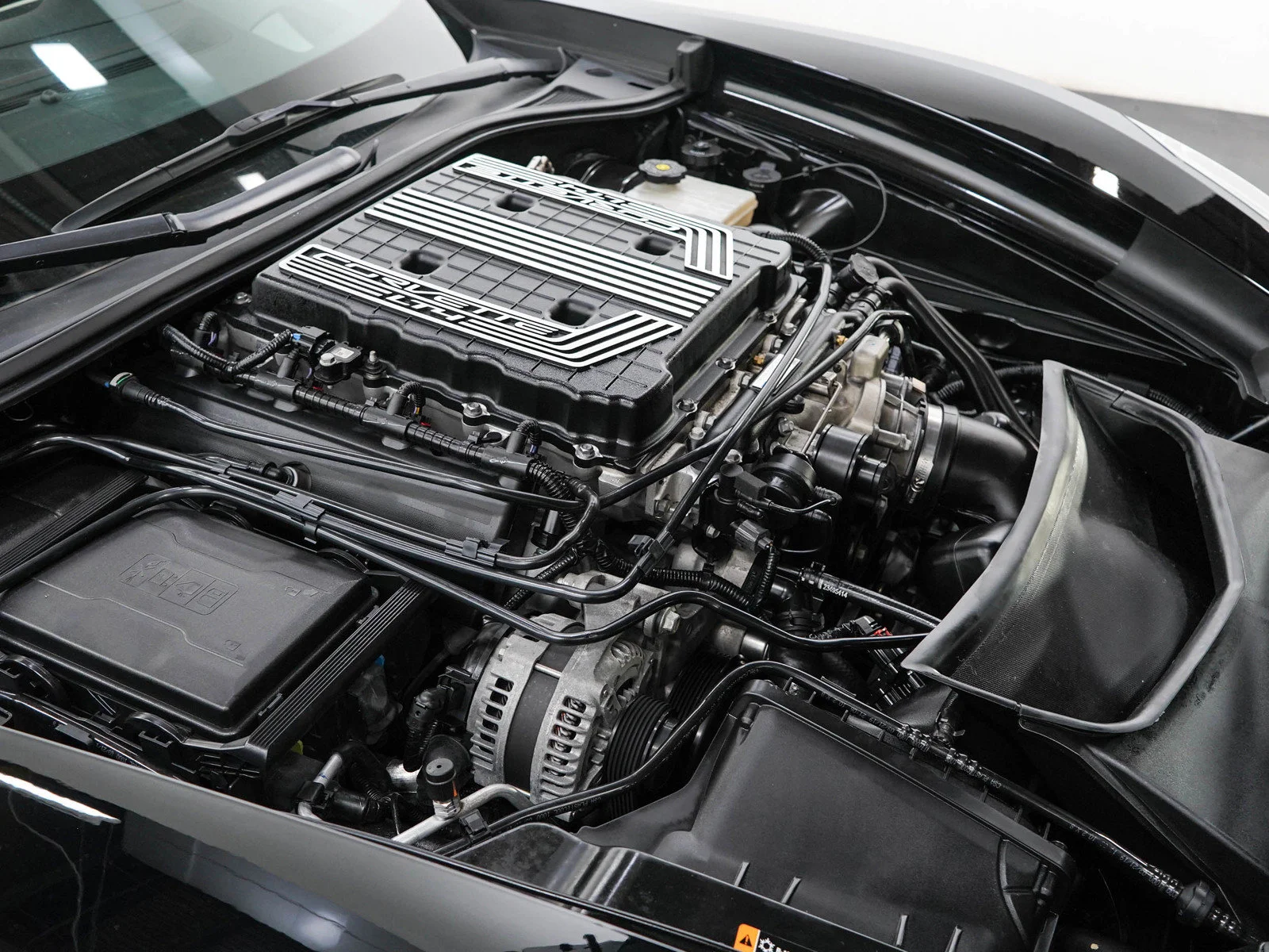Used 2019 Black Chevrolet Z06 1LZ image 27