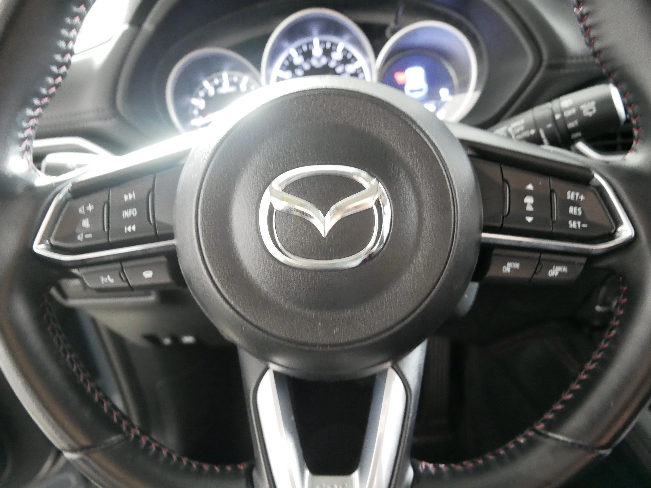 Used 2025 Polymetal Gray Metallic Mazda 2.5 S Carbon Edition image 25