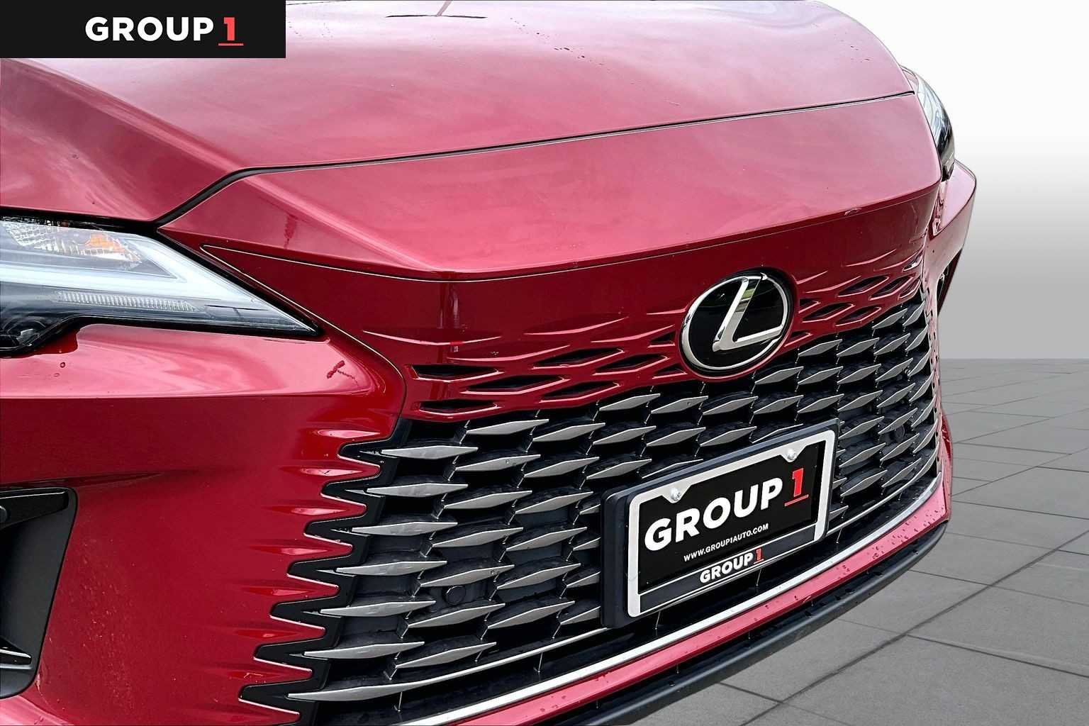 Used 2023 Matador Red Mica Lexus Premium image 27