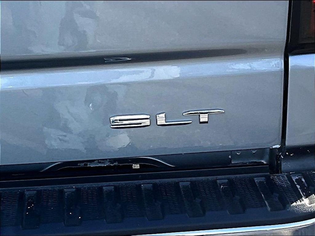 Used 2026 Silver GMC SLT image 29