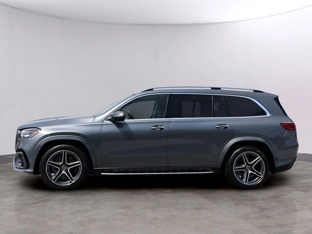 New 2026 Selenite Grey Metallic Mercedes-Benz GLS 450 image 4
