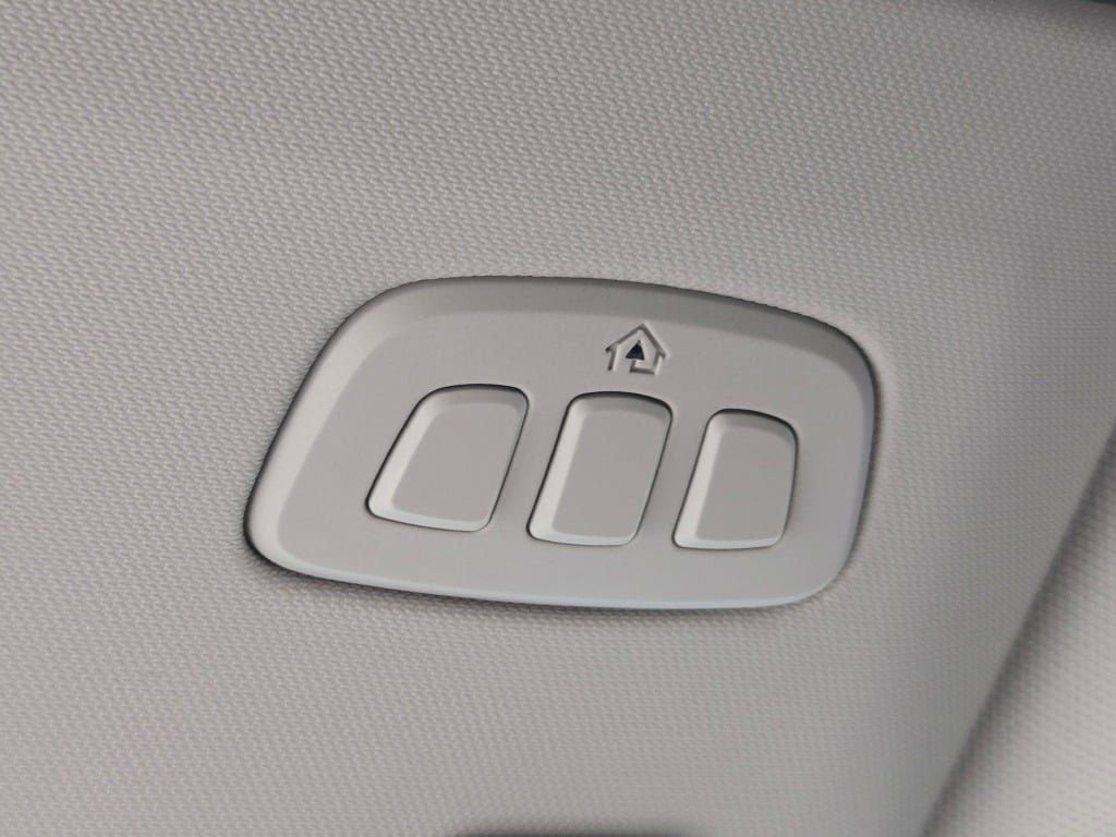 2025 Ford Mustang Mach-E Premium - Photo 31