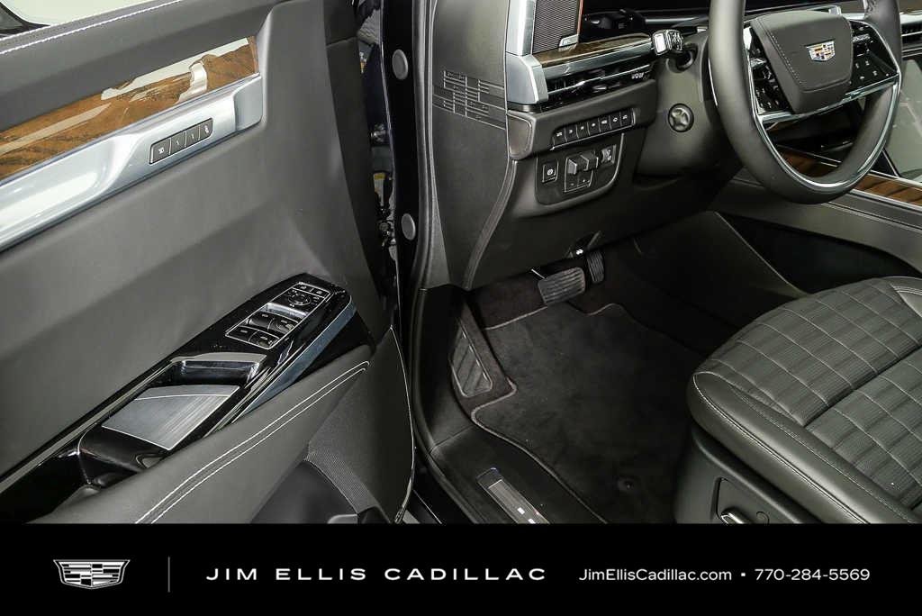2026 Cadillac Escalade Platinum Sport - Photo 6