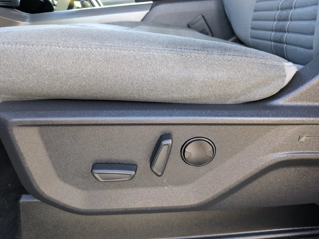 Used 2023 Antimatter Blue Metallic Ford XLT image 23