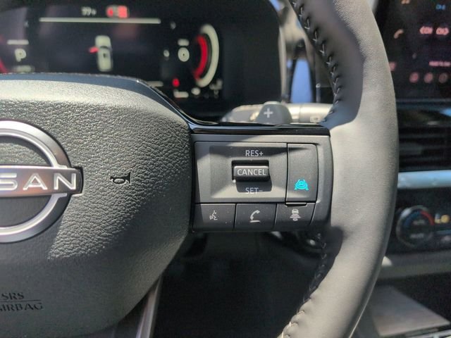 New 2026 Everest White Pearl TriCoat Nissan SL image 14