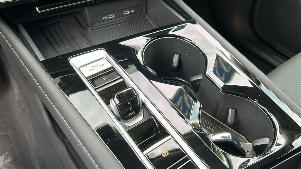 2025 Volkswagen Atlas SEL - Photo 17