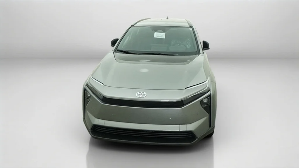 New 2027 Heavy Metal Toyota XLE image 24