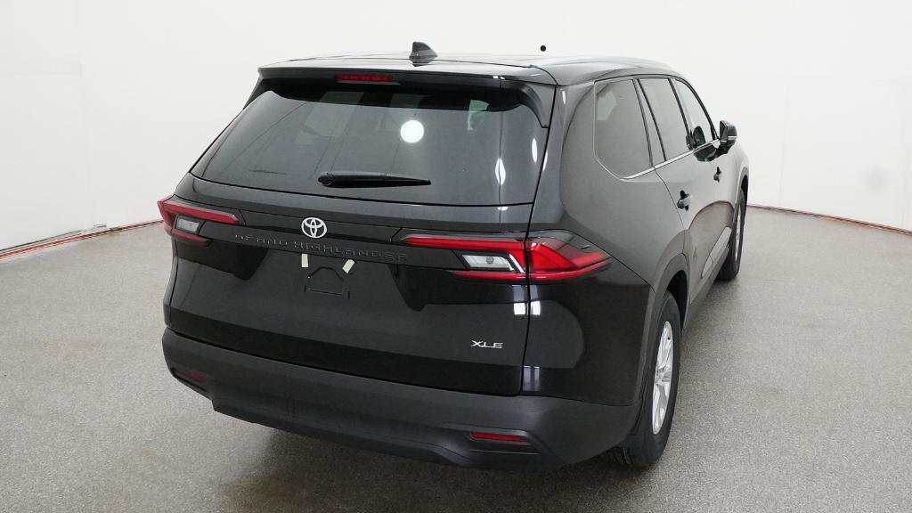 New 2026 Midnight Black Metallic Toyota XLE image 16