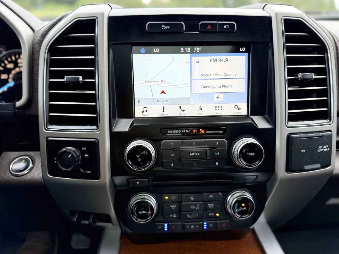 Used 2017 Blue Ford King Ranch 4x2 4dr SuperCrew 5.5 ft. SB image 25