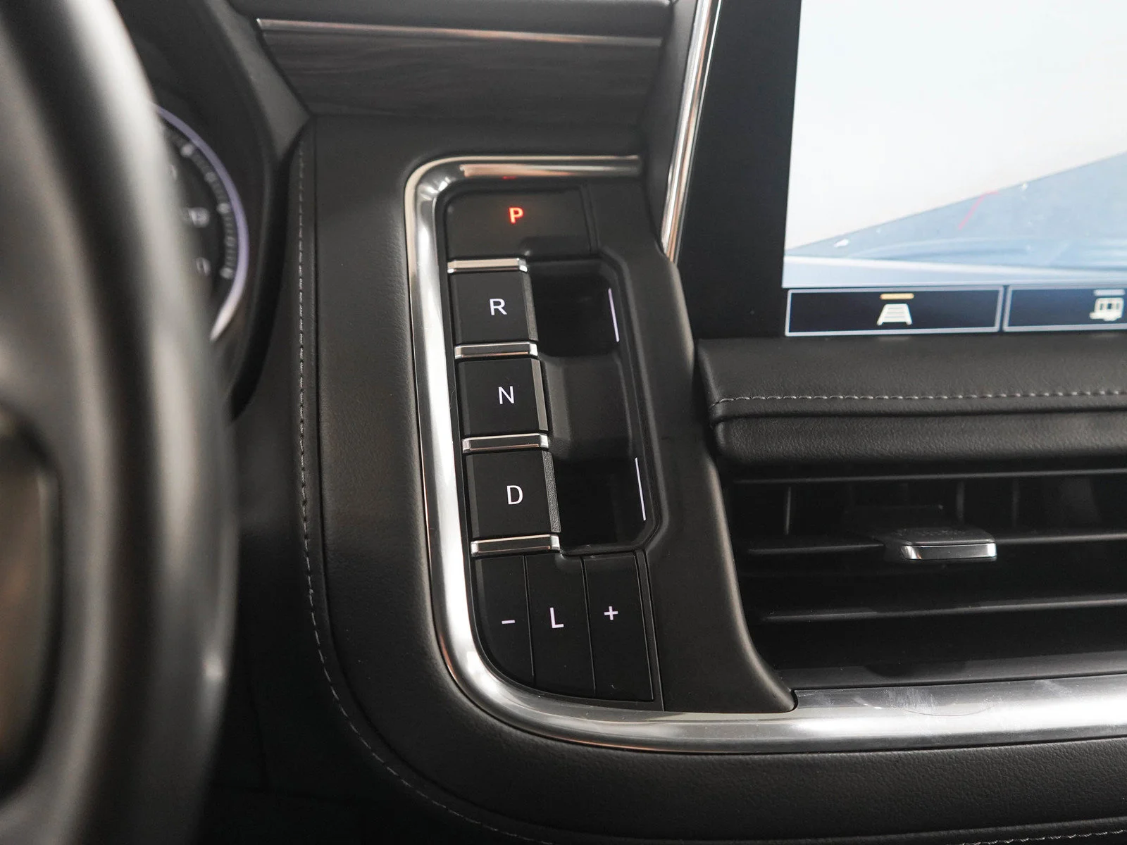 Used 2021 Black Chevrolet LT image 23