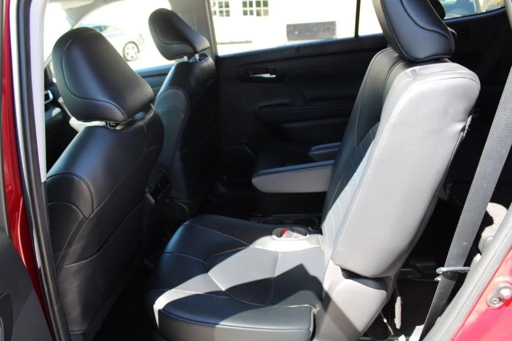 Used 2023 Red Toyota XLE image 17