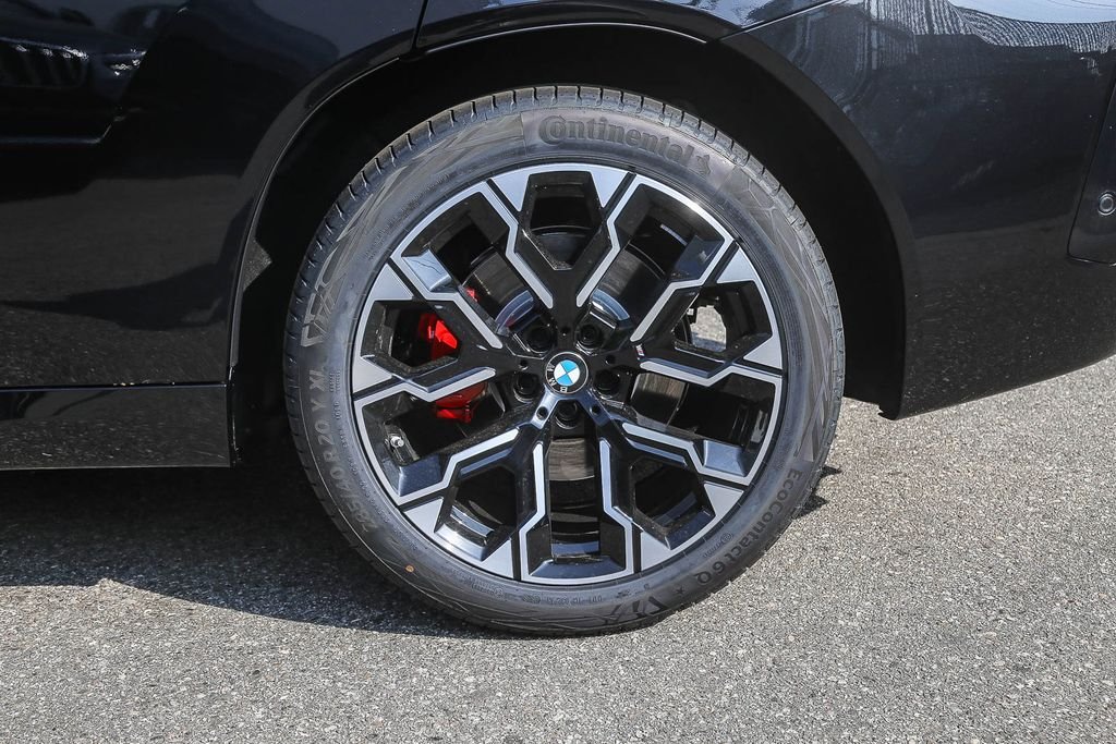 New 2026 Black Sapphire Metallic BMW 30 xDrive image 8