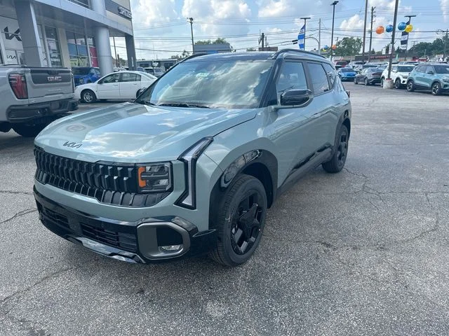 New 2027 Iceberg Green Kia X-Line S image 11