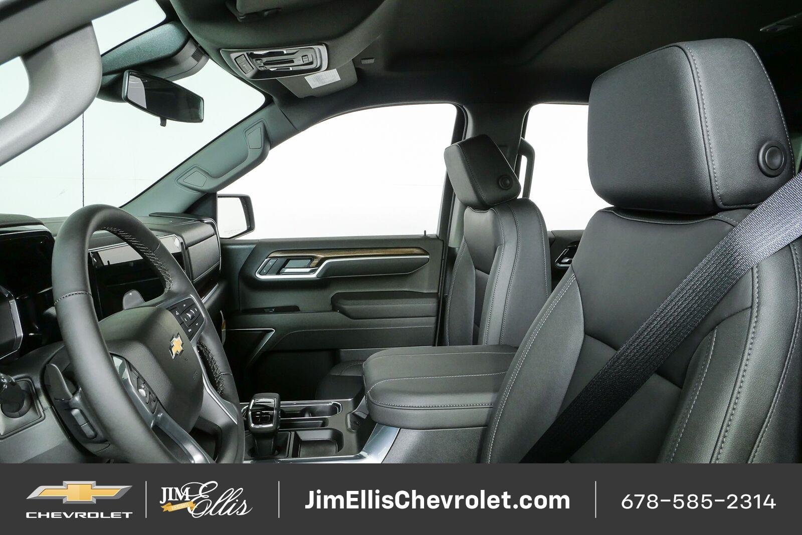 New 2026 Sterling Gray Metallic Chevrolet LT image 5
