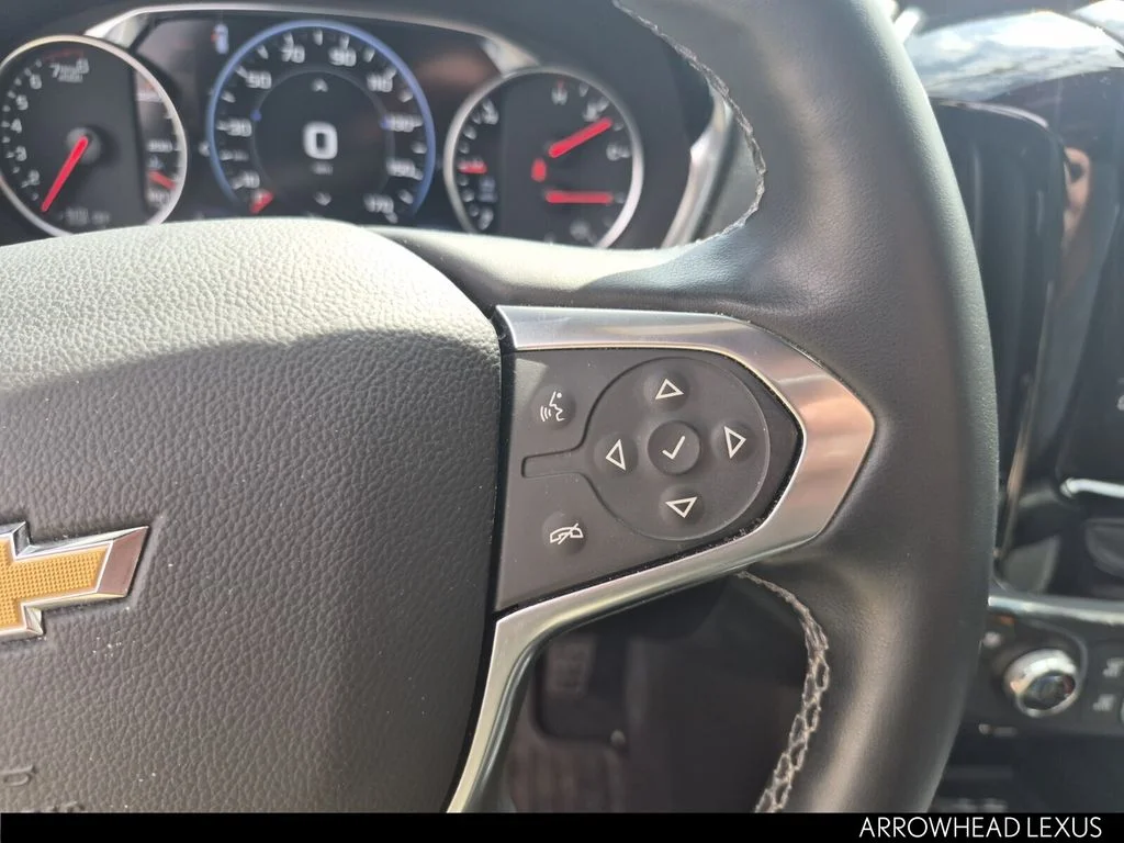 Used 2023 White Chevrolet High Country image 23