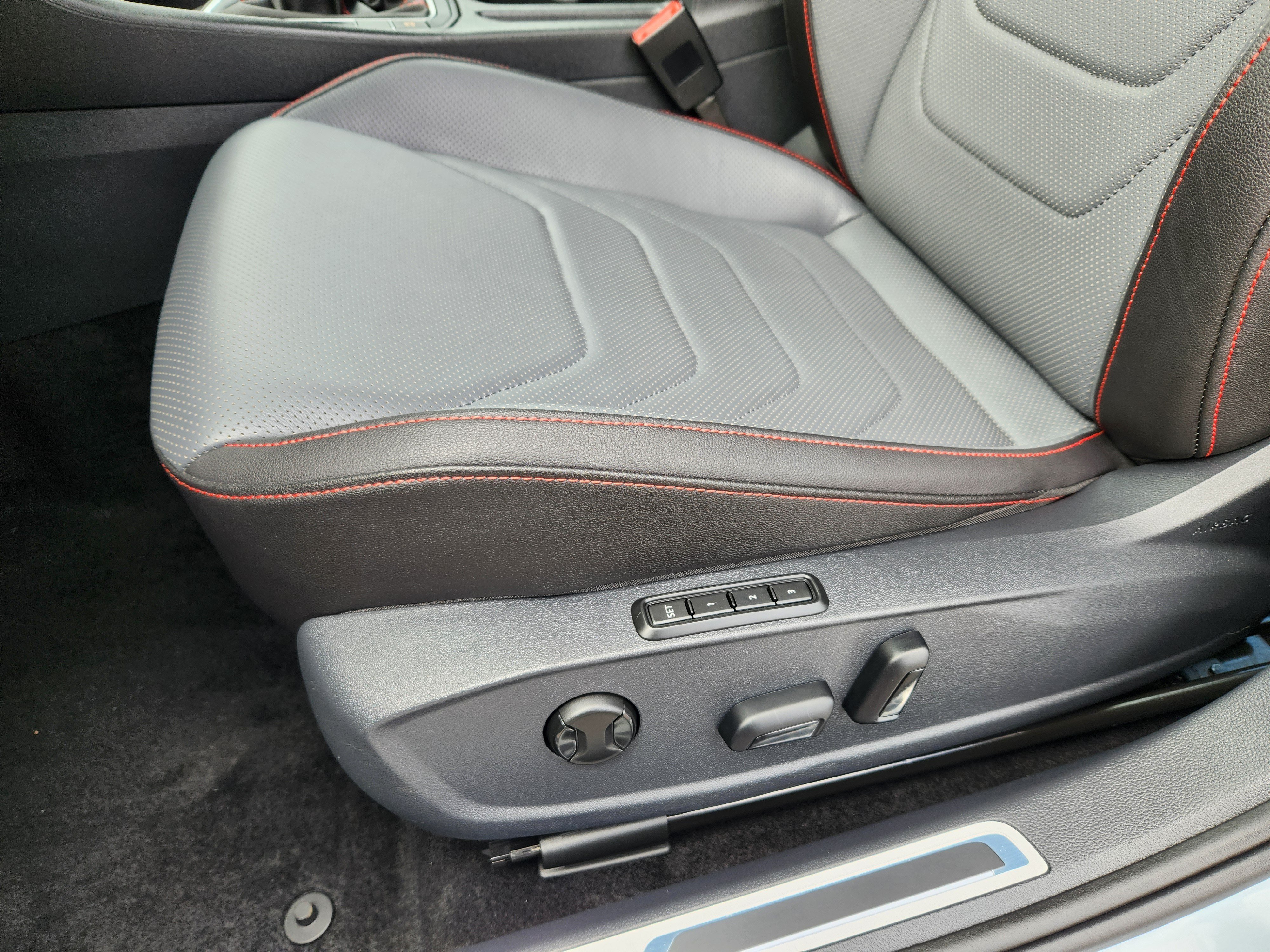 Certified Used 2025 Gray Volkswagen 2.0T Autobahn image 21