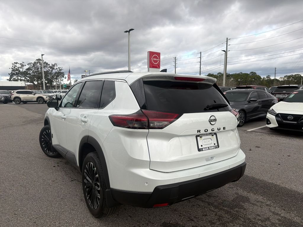 New 2026 Nissan Rogue Dark Armor 4D Sport Utility