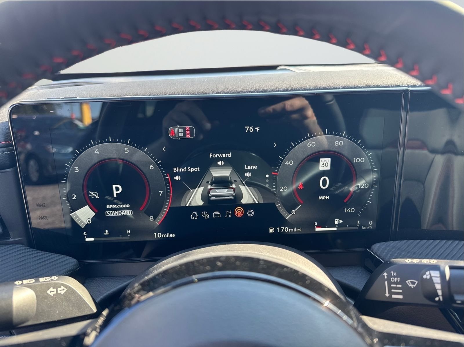 2026 Nissan KICKS SR - Photo 16