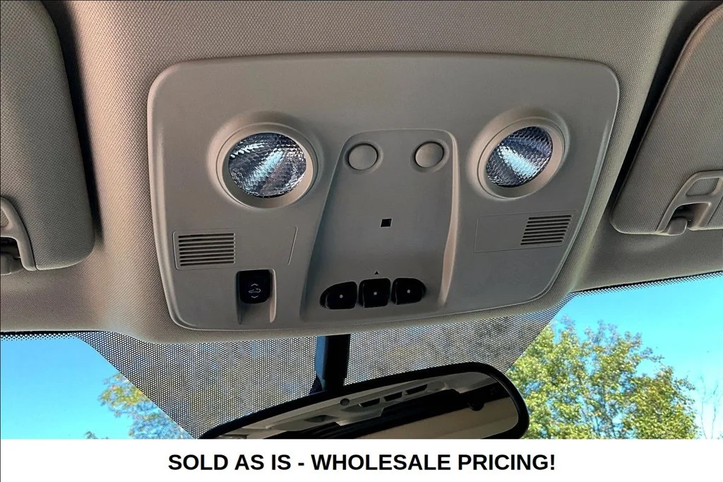 Used 2014 Gold GMC SLT-1 image 18