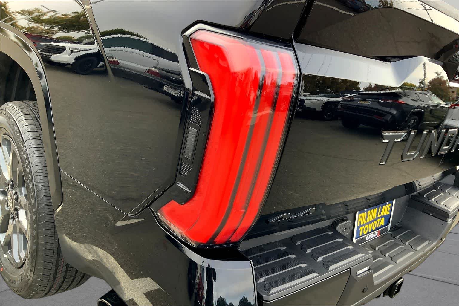 2026 Toyota Tundra Platinum - Photo 14