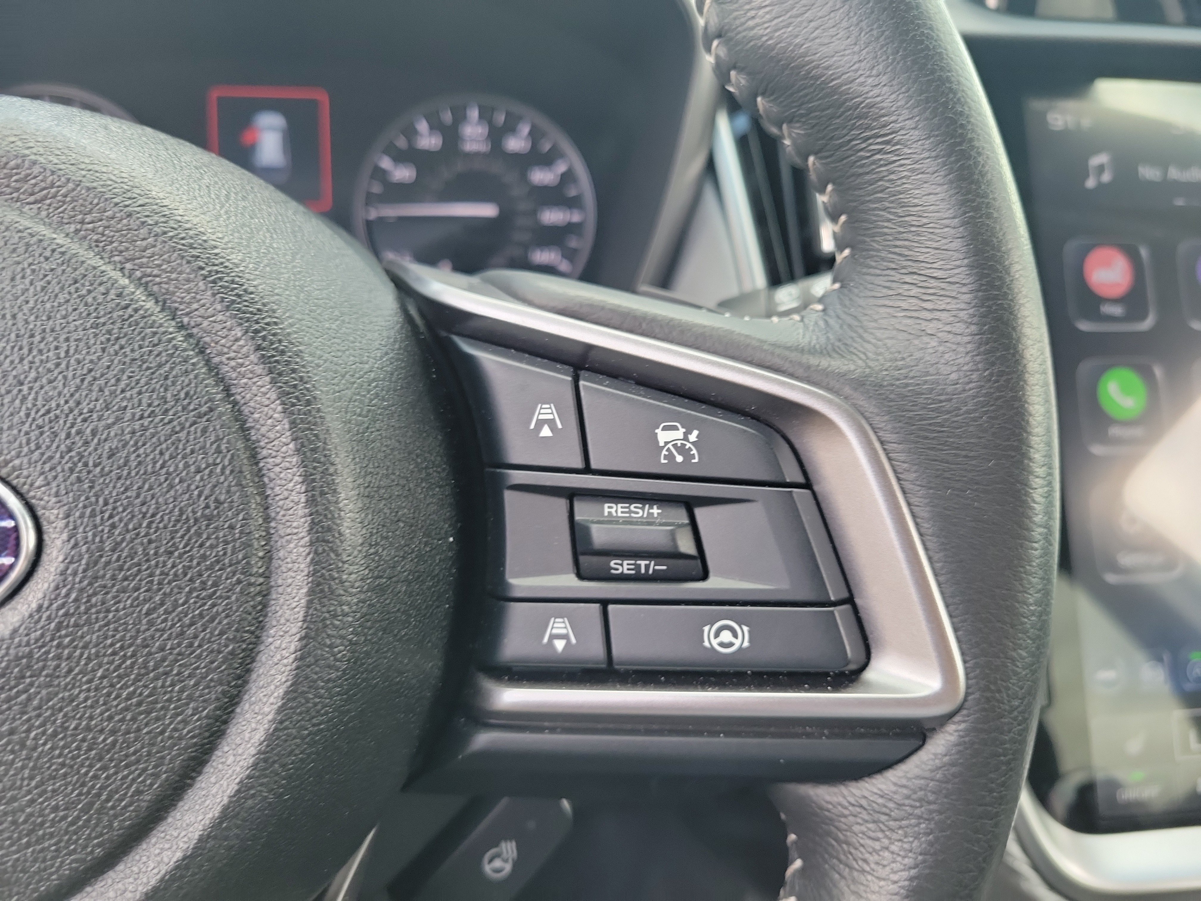 Used 2025 Magnetite Gray Metallic Subaru Limited image 23