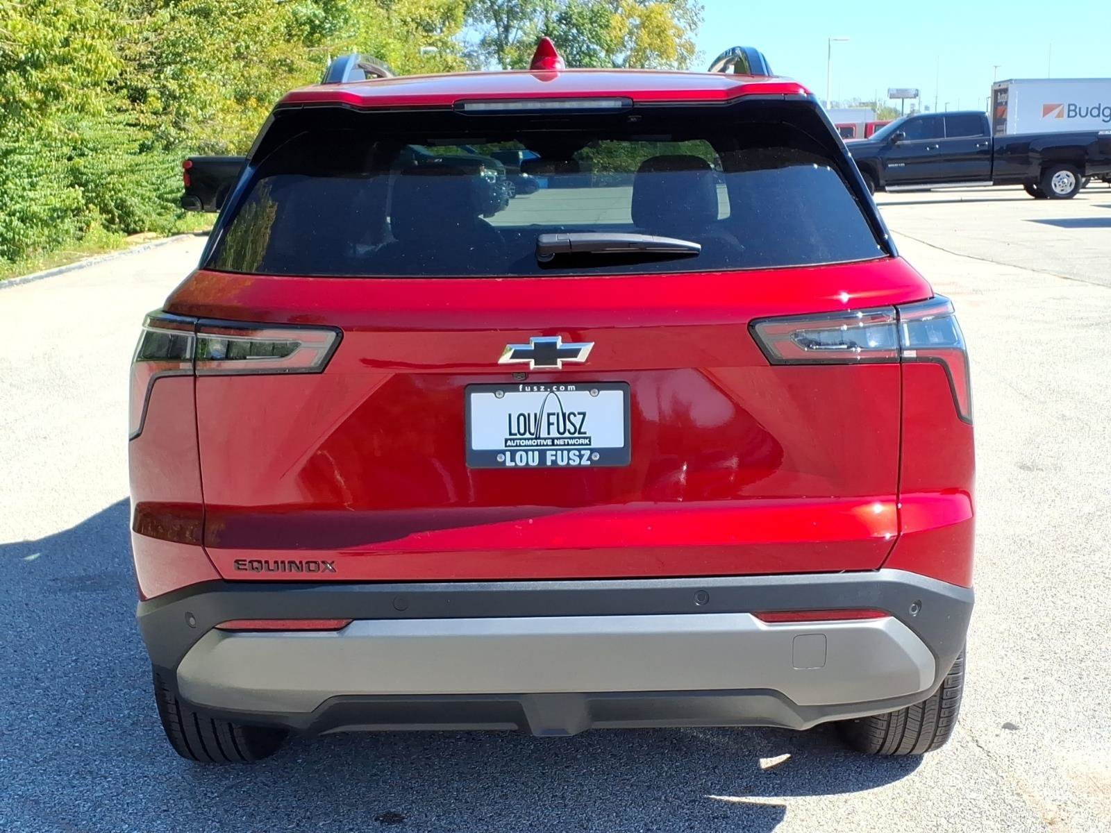 2027 Chevrolet Equinox LT - Photo 18