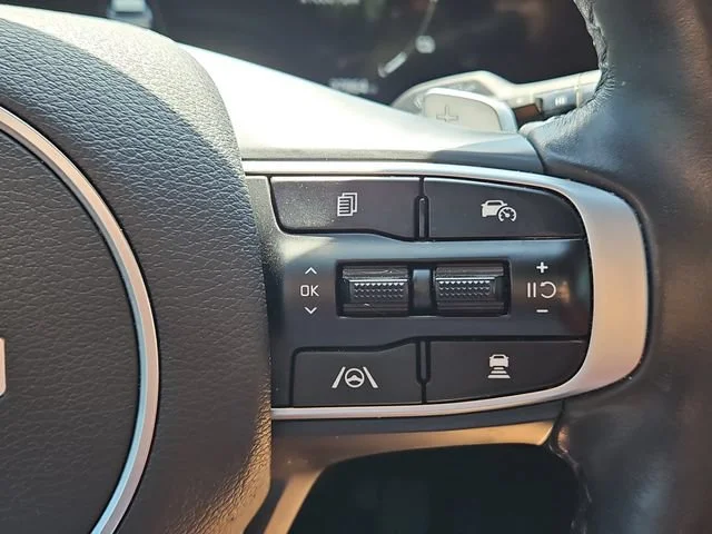 Used 2024  Kia SX-Prestige image 25