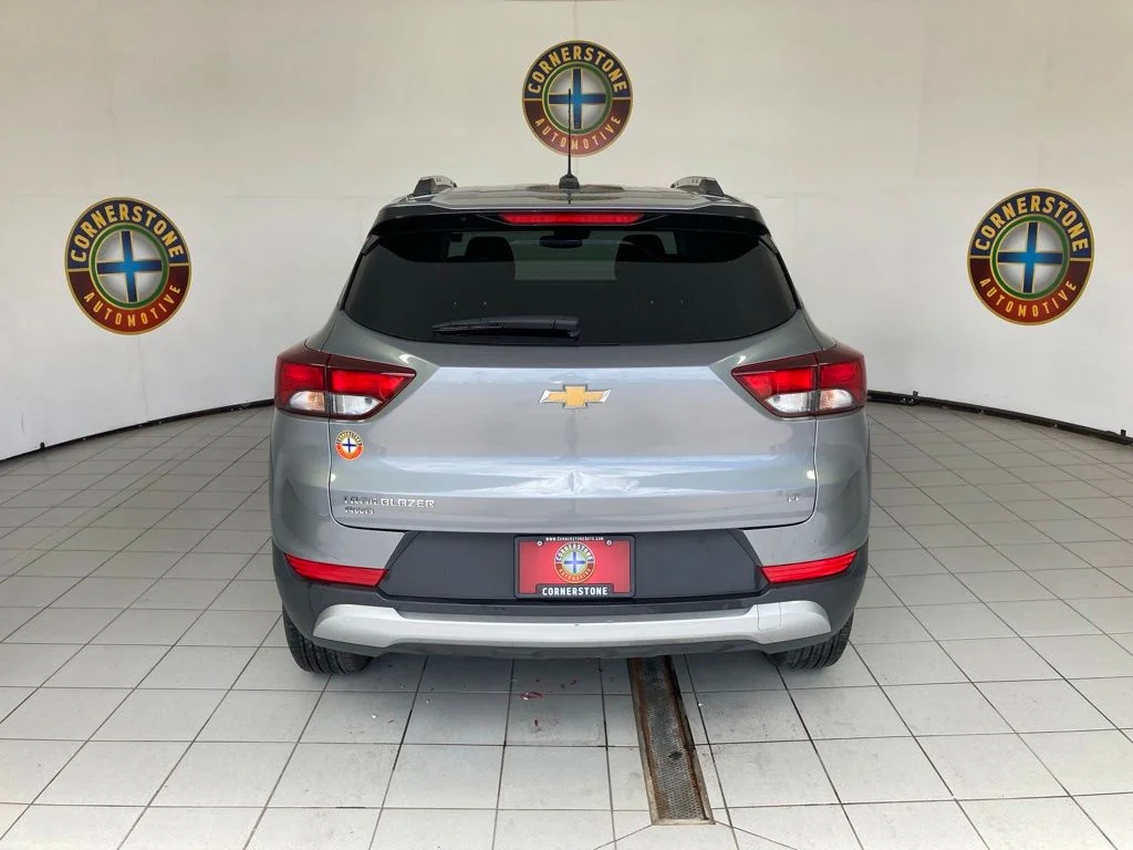 Used 2025 Gray Chevrolet LT image 21