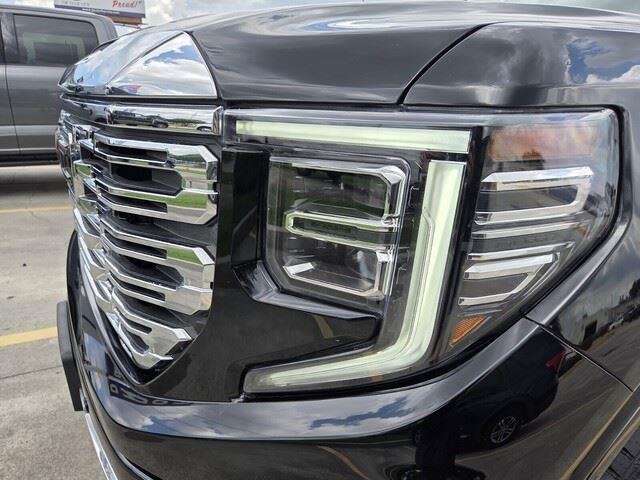 Used 2022 Onyx Black GMC Denali image 10