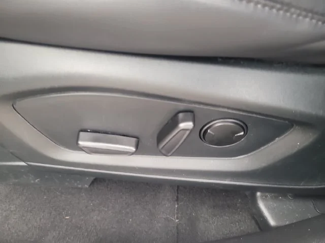 Used 2023 Silver Ford XLT image 22