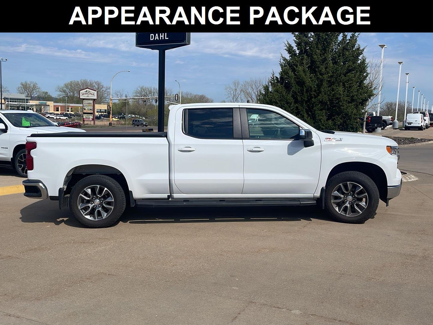 Used 2024 Chevrolet Silverado 1500 LT with VIN 3GCUDDED0RG102108 for sale in Winona, Minnesota