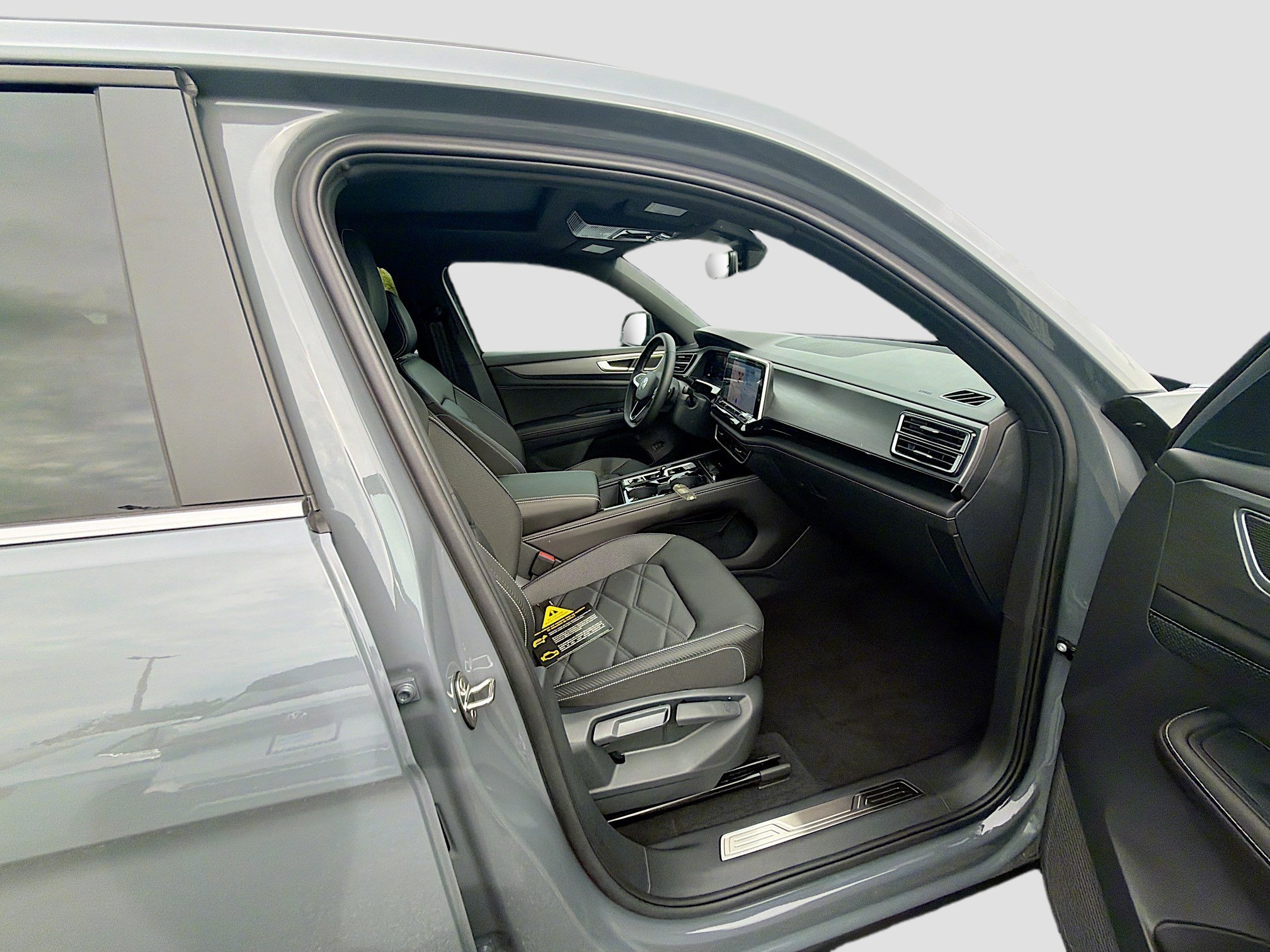New 2026 Gray Volkswagen 2.0T SE w/Technology image 23