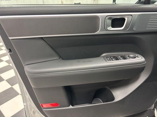 New 2026 Silver Hyundai SEL image 10