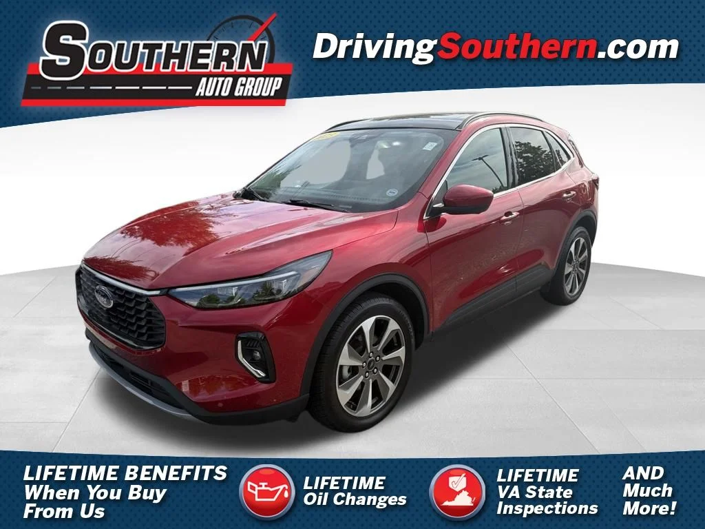 2023 Ford Escape Platinum AWD's photo