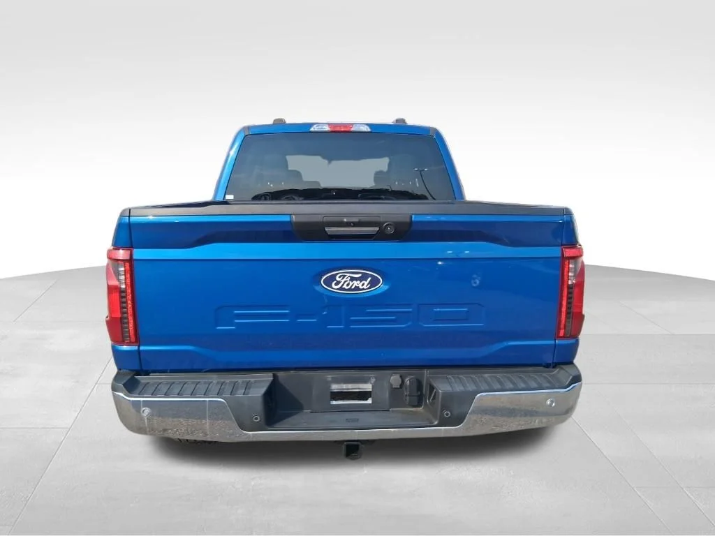 Used 2024 Blue Ford XLT image 4