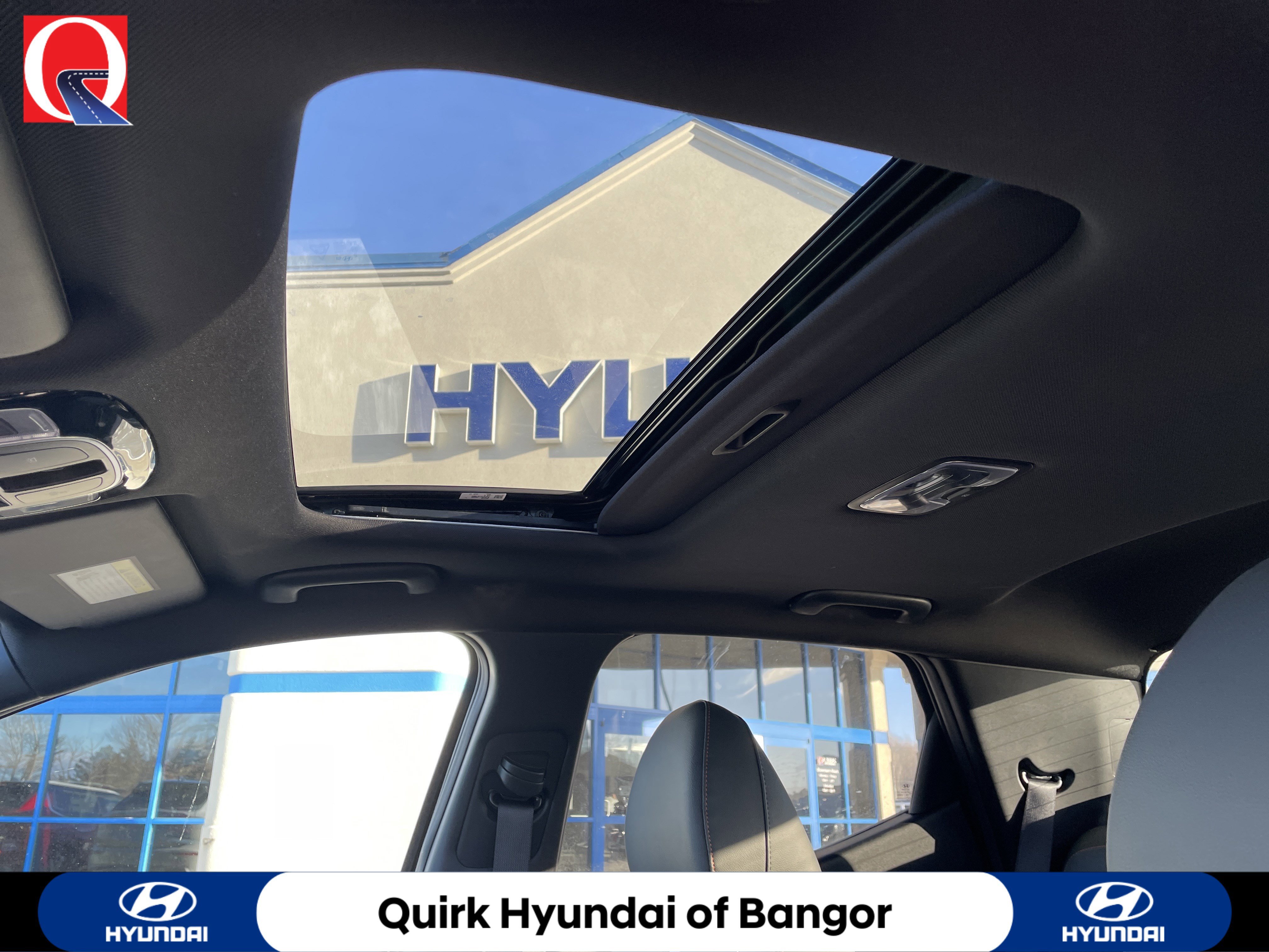Used 2024 Phantom Black Hyundai Limited image 15