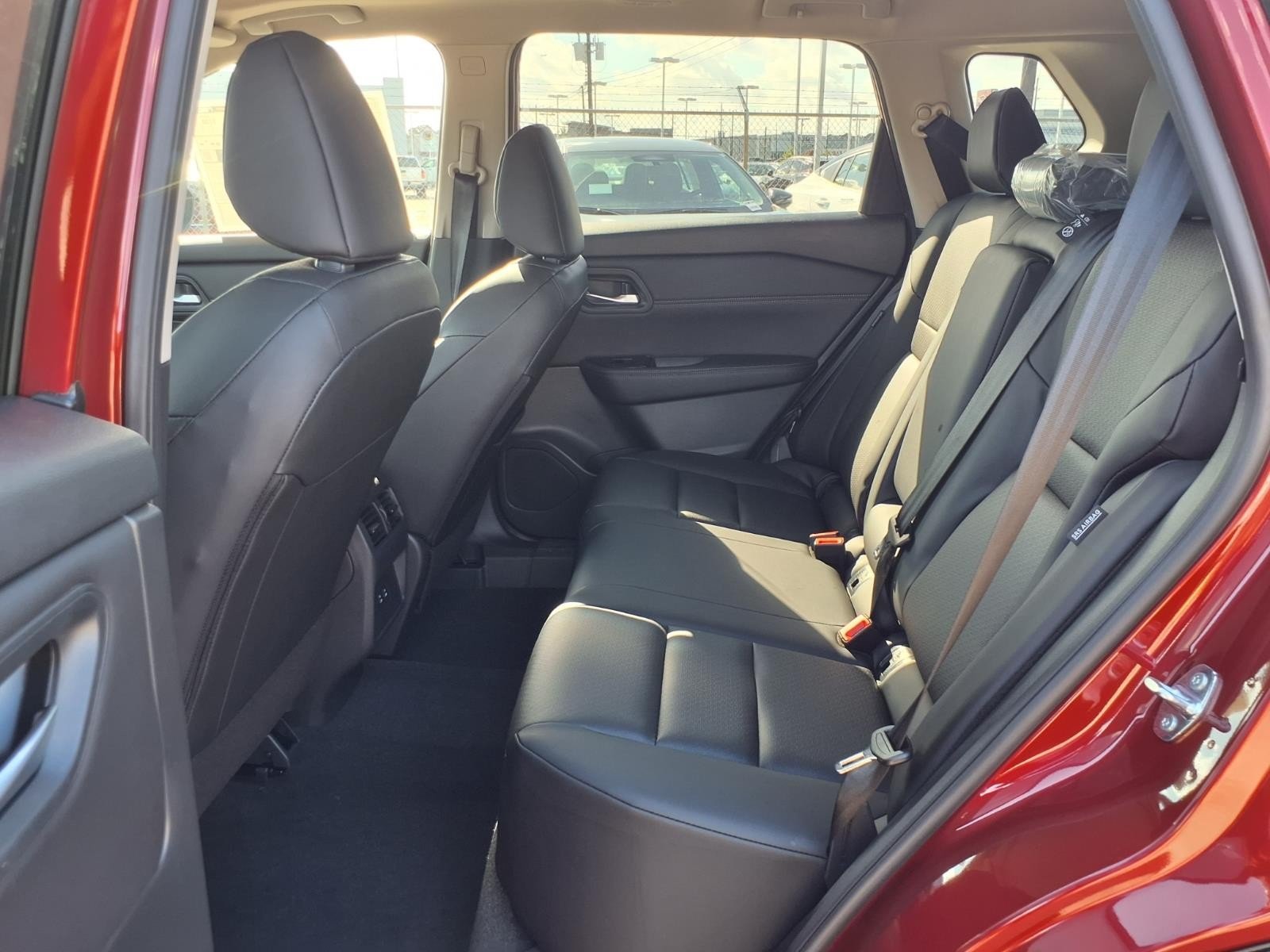 2026 Nissan Rogue photo 11 of 23