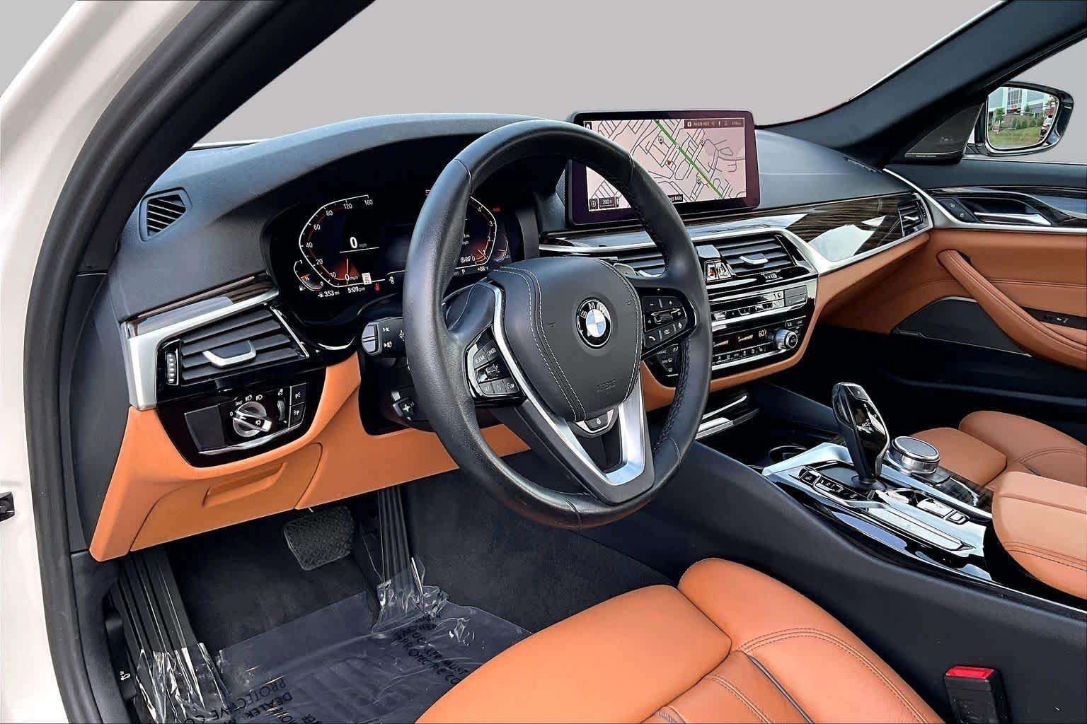 Used 2023 Mineral White Metallic BMW 530i xDrive image 18