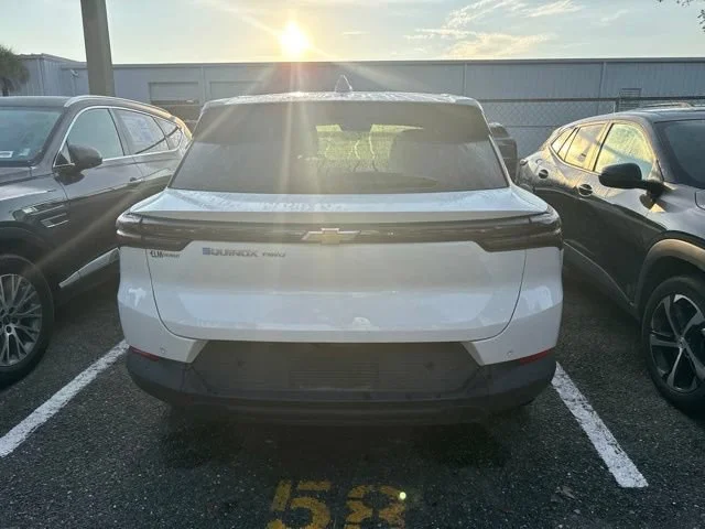 2025 Chevrolet Equinox EV 1LT - Photo 3